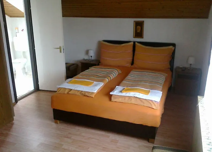 Abszolut Vendeghaz בית הארחה