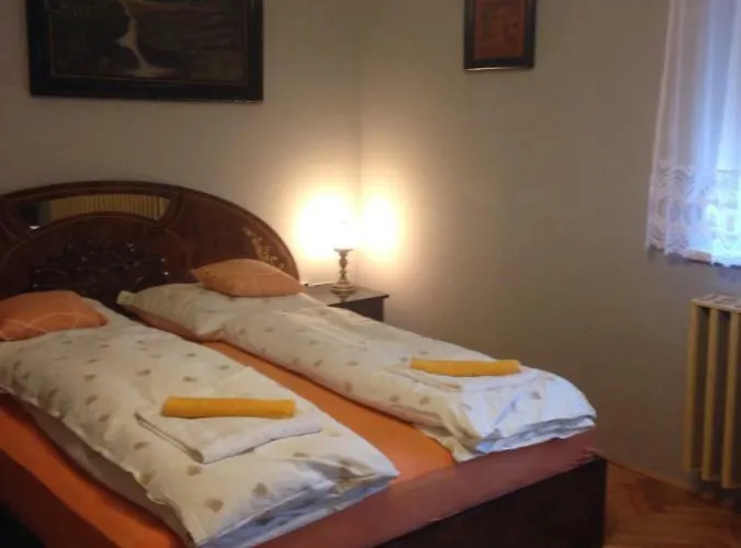 Abszolut Vendeghaz בית הארחה קסזטלי