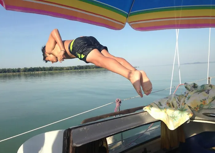 בית הארחה Abszolut Vendeghaz קסזטלי